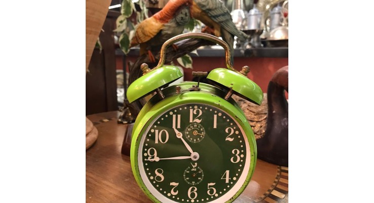 Antika Kurmalı Saat